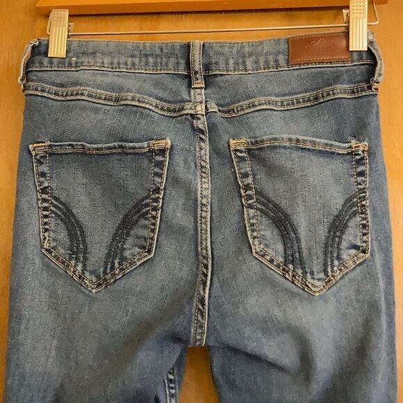 Hollister High Rise Super Skinny Distressed Denim - Picture 4 of 7